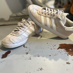 Adidas Gazelle Sneakers